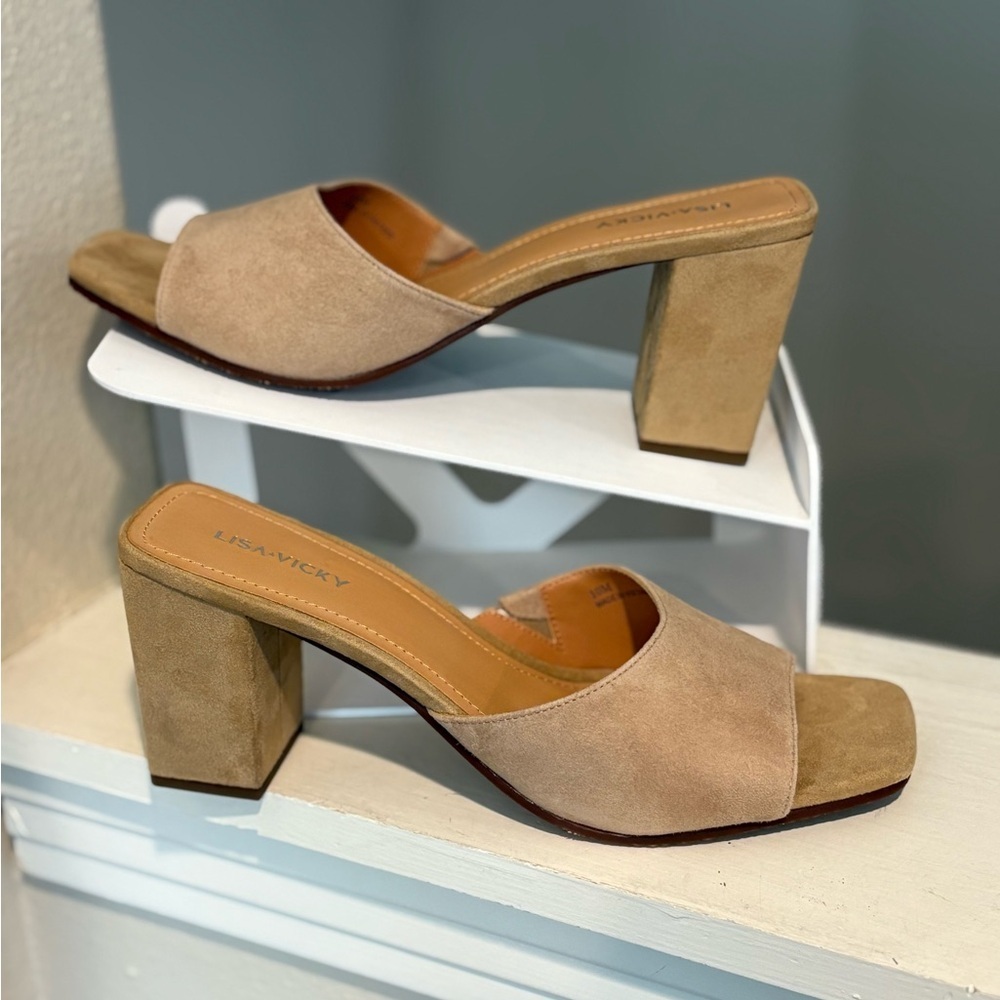 Lisa Vicky Vital V Tan Suede Open Toe Mules New In Box Womens Size 10
